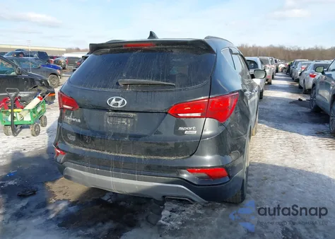 2017 Hyundai Santa Fe Sport 2.4L z USA, uszkodzony, nr VIN 5XYZUDLB8HG390934